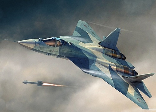 Ngoài ra, những hệ thống điện tử tiên tiến, sẽ cho phép phi công, trao đổi dữ liệu và liên lạc với hệ thống kiểm soát mặt đất và trong biên đội theo thời gian thực. Ngoài radar mảng pha chủ động lắp trên mũi máy bay, hai radar bên cũng được lắp trên cánh chính để tăng phạm vi giám sát.