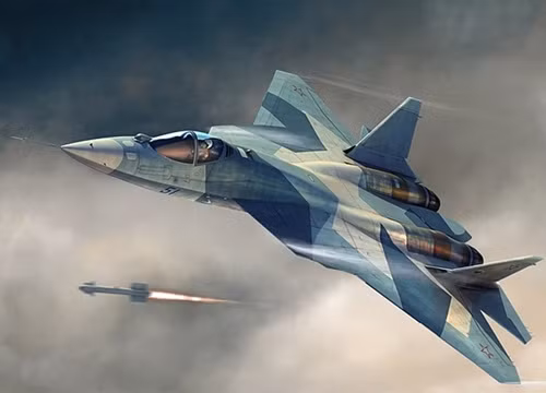 Ngoài ra, những hệ thống điện tử tiên tiến, sẽ cho phép phi công, trao đổi dữ liệu và liên lạc với hệ thống kiểm soát mặt đất và trong biên đội theo thời gian thực. Ngoài radar mảng pha chủ động lắp trên mũi máy bay, hai radar bên cũng được lắp trên cánh chính để tăng phạm vi giám sát.