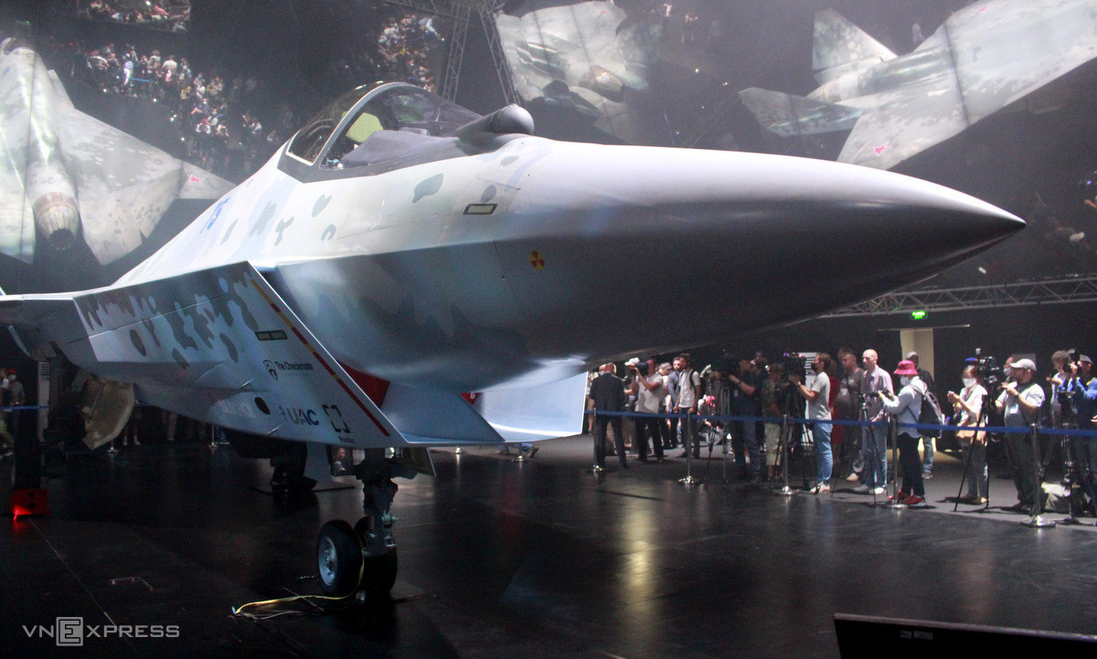 Trong số tất cả các quốc gia được cho là thể hiện sự quan tâm đến máy bay chiến đấu Checkmate, UAE có nhiều điều kiện hơn để cung cấp tài chính và cam kết cho chương trình.