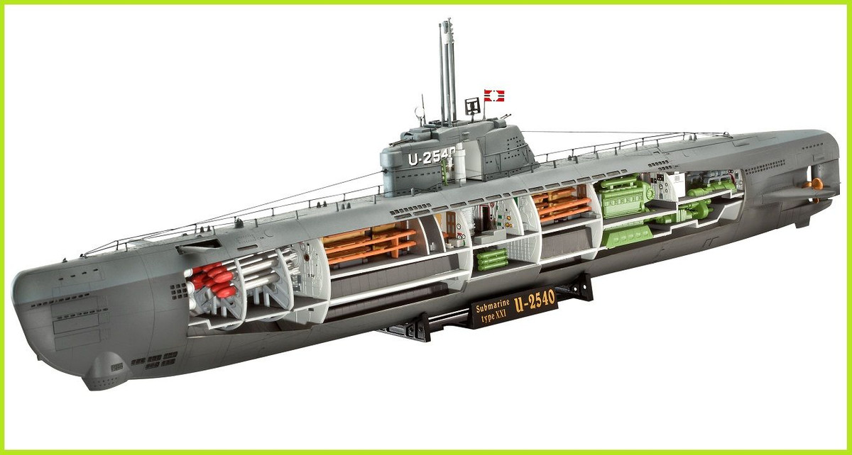 Việc người Đức phát triển và chế tạo các tàu ngầm lớp XXI, đã tạo nên một cuộc cách mạng kỹ thuật trong ngành đóng tàu ngầm trên thế giới. Những thiết kế của lớp tàu XXI, đã có ảnh hưởng lớn đến sự phát triển sau này của tàu ngầm diesel-điện trong các hạm đội của các quốc gia khác, như ống thở, sonar. Ảnh: Tàu ngầm Type XXI của Đức.