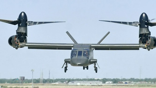 Lục quân Mỹ đang hướng tới xây dựng một hệ thống máy bay trực thăng hoàn toàn mới trong tương lai, để thay thế hơn hai nghìn chiếc trực thăng Blackhawk và Apache. Lựa chọn thứ nhất là Bell V-280 Valor, là một máy bay trực thăng có cánh quạt nghiêng, có thể xoay động cơ từ máy bay trực thăng sang một cấu hình giống như máy bay cánh quạt.