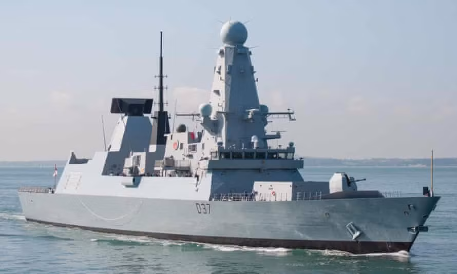 Theo trang web “Defense Briefing”, khi tàu khu trục Laboon tiến vào Biển Đen qua eo biển Bosphorus, tàu khu trục Type 45 Guardian của Hải quân Anh đang ở Istanbul cũng sẽ đi vào Biển Đen, kết hợp với khu trục hạm của Mỹ, để tập trận chung.