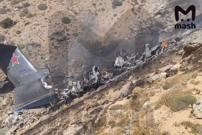 Nguyên nhân tai nạn bước đầu đánh giá là do chiếc Be-200 đã múc nhiều nước hơn trong lần gọi tiếp theo và do trở nên quá tải, nó không thể tăng độ cao kịp thời và đâm vào núi. Không đánh giá thấp khả năng của phi công, cũng như khả năng của máy bay. Hiện chưa có kết luận của ủy ban điều tra vụ rơi máy bay này, nên đây chỉ là giả định. 