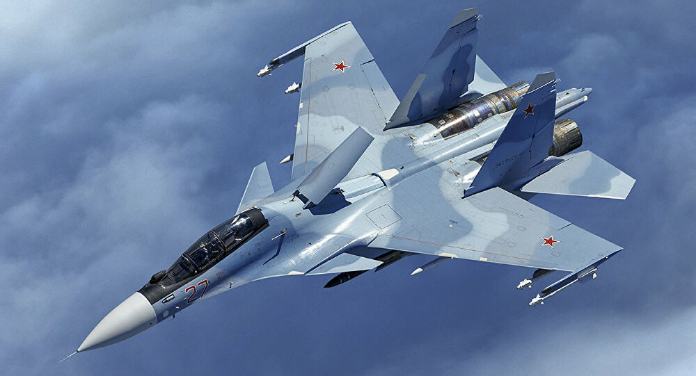Ngoài ra Su-30SM có tính linh hoạt rất cao, cho phép nó sử dụng hiệu quả các loại vũ khí không đối đất, chống hạm và đối không ở mọi phạm vi. Nó được đánh giá là loại máy bay chiến đấu đa nhiệm.