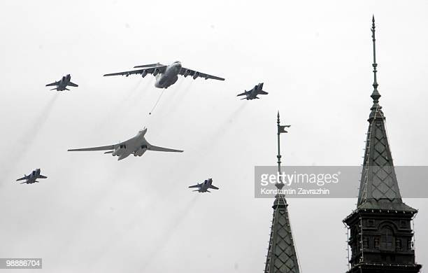 Tu-160 được sản xuất với số lượng hạn chế, ước tính với khoảng 19 chiếc đóng tại Ukraine. Những chiếc máy bay chiến lược Tu-160 còn lại đang được phục vụ trong Không quân Nga hiện nay là một biến thể tiên tiến mới, được nâng cấp từ khung máy bay cũ với tên gọi là Tu-160M2.