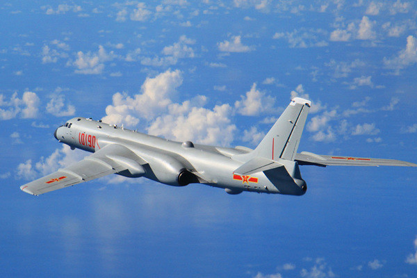 Do sự can thiệp của phương Tây, lực lượng không quân của Trung Quốc ngày nay với những chiếc H-6 vẫn thiếu tầm hoạt động liên lục địa và bị hạn chế khả năng tấn công các mục tiêu trong khu vực như đảo Guam và các nhóm tàu sân bay ở Biển Đông.