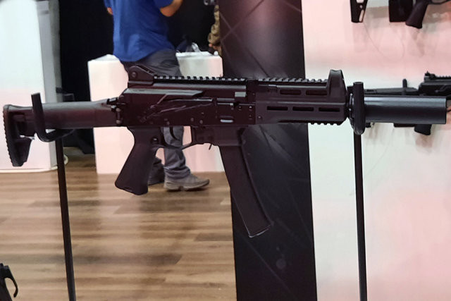 Được biết trong quá trình phát triển PPK-20, các nguyên tắc hoạt động cơ bản và hầu hết các bộ phận có sẵn vẫn được giữ lại. Đồng thời, thiết kế đã được sửa đổi có tính đến các yêu cầu của lực lượng Không quân và các chi tiết cụ thể của mục đích sử dụng trong chiến đấu hàng không.