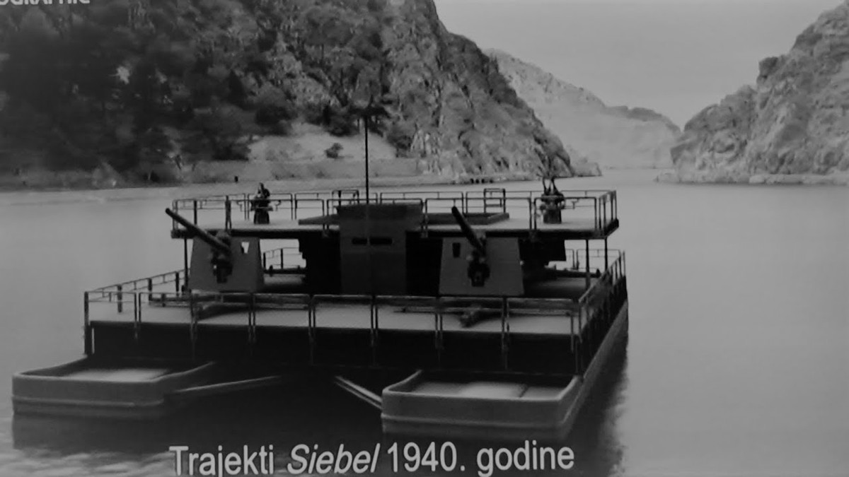 Phiên bản nâng cấp của phà đã được thử nghiệm thành công và được định danh là LF40. Chiếc phà nặng 8 tấn không chở hàng đã đạt tốc độ 15 km/h trong các cuộc thử nghiệm, quân đội Đức tỏ ra phấn khích với chiếc phà và đặt hàng 400 chiếc.
