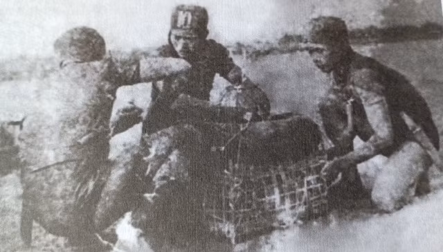 Ở phía Cửa Việt, ngày 8/5/1967, tổ chiến đấu gồm Nguyễn Văn Kiểm và Tống Duy Kiên định đánh tàu vận tải LST đang đậu ở cảng nhưng không tiếp cận thành công, hai đồng chí sau đó chuyển sang đánh tàu Hayda.