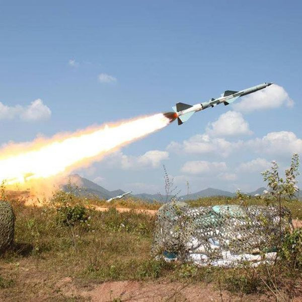 Đến năm 1967, Liên Xô phát hiện ra rằng, người Mỹ rõ ràng có thông tin nhạy cảm về hệ thống tên lửa phòng không SAM-2. Từ ngày 14-16/11/1967, phía Việt Nam phóng gần 90 tên lửa trong các trận chiến đấu, nhưng không quả nào trúng đích và tỷ lệ tiêu diệt mục tiêu bằng 0. Như vậy rõ ràng người Mỹ đã can thiệp vào kênh ngắm của tên lửa.