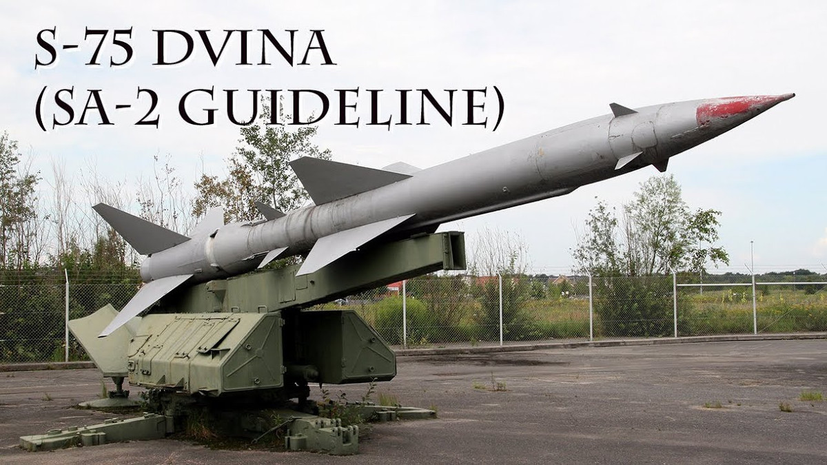 Năm 1959, dưới sự hướng dẫn của các chuyên gia Liên Xô, Quân Giải phóng Nhân dân Trung Quốc đã bắn hạ một máy bay trinh sát của đảo Đài Loan xâm phạm không phận Trung Quốc bằng tên lửa SAM-2. Đây là lần đầu tiên trong lịch sử tác chiến phòng không thế giới, tên lửa đất đối không được sử dụng để bắn hạ thành công máy bay địch.