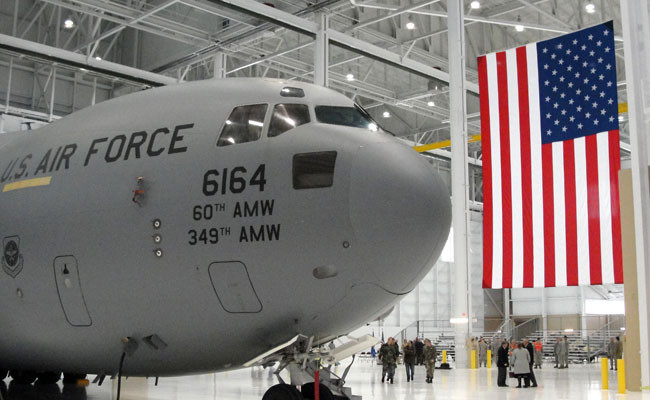 Trong khi đó, một báo cáo năm 2018 của Văn phòng giải trình trách nhiệm của chính phủ Mỹ (GAO) tiết lộ rằng, từ năm 2011 đến năm 2016, Không quân và Hải quân đã không đạt được các mục tiêu, về khả năng đảm bảo máy bay, cho các nhiệm vụ.