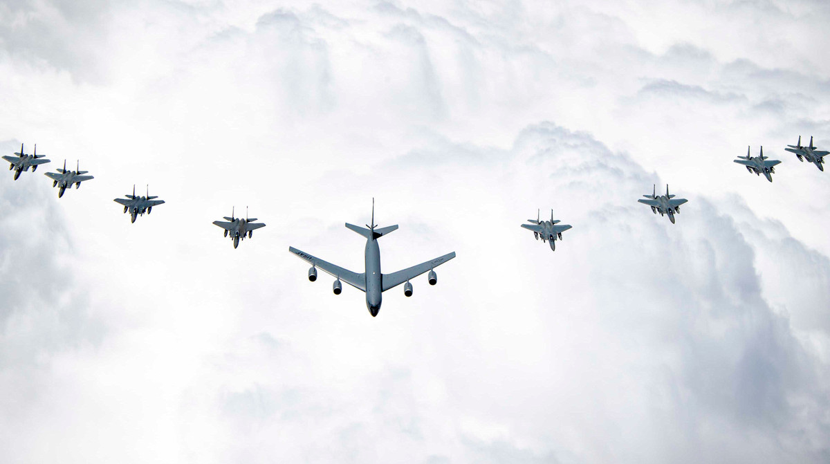 Dựa trên dữ liệu lịch sử từ các hoạt động thực tế của Không quân Mỹ trong các cuộc xung đột như vậy, RAND ước tính, liệu Không quân có thể đáp ứng nhu cầu cho tám loại nhiệm vụ bao gồm, chiếm ưu thế trên không, tấn công, không vận, tiếp nhiên liệu trên không và C3ISR (chỉ huy, trinh sát, tình báo).