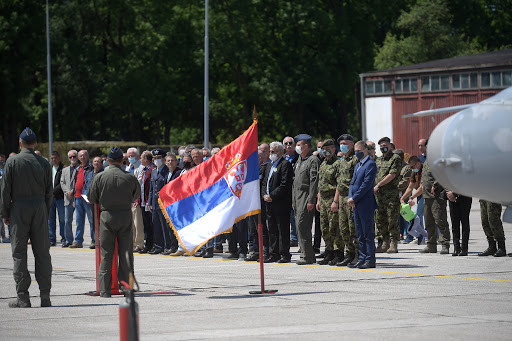 Không quân Serbia đã nói lời vĩnh biệt với chiếc máy bay chiến đấu MiG-21 cuối cùng từ thời Liên Xô. Lễ chia tay với chiếc máy bay huyền thoại diễn ra tại sân bay mang tên của Đại tá phi công Milenko Pavlovic ở Batainitsa.