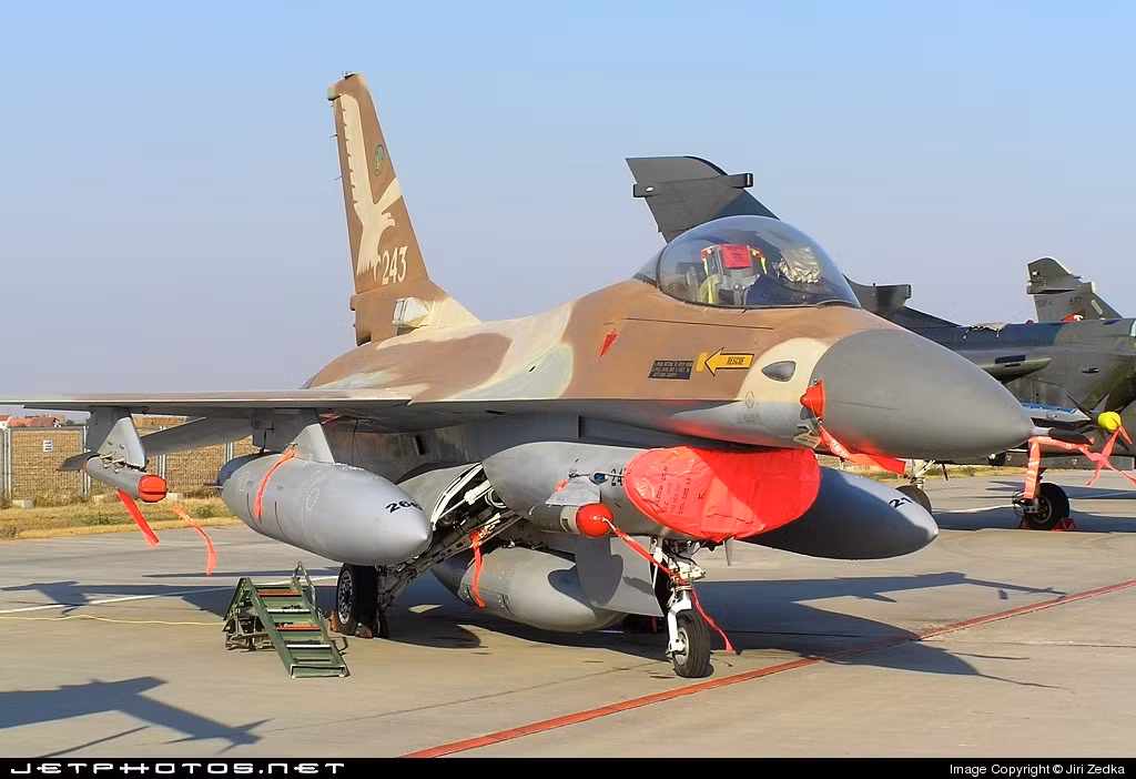 Phó Tổng thống Mỹ George HW Bush, đã kêu gọi các biện pháp trừng phạt kinh tế để trừng phạt Israel, trong khi Mỹ ủng hộ lên án các hành động của Israel tại Hội đồng Bảo mật Liên hợp quốc và Đại hội đồng Liên hợp quốc.