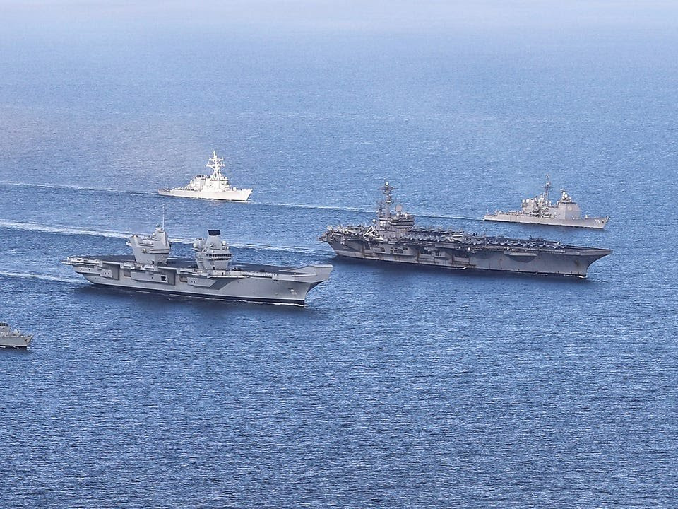 Việc Anh đã hoàn thành xong cụm tác chiến tàu sân bay Elizabeth của mình là minh chứng rõ ràng cho việc họ sẽ thực hiện tuyên bố mà họ đưa ra vào năm ngoái. Cùng với đó, đây là bước đi nhằm khôi phục khả năng triển khai viễn dương của Hải quân Anh. Ảnh: Tàu sân bay Anh và Mỹ cùng phối hợp trong một cuộc diễn tập. Nguồn ảnh: HMS.