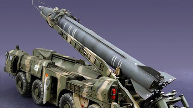 Iran sau khi chiến tranh kết thúc, đã tích cực phát triển ngành công nghiệp tên lửa nội địa, nhờ sự giúp đỡ về kỹ thuật của Triều Tiên; nhiều tên lửa do Iran sản xuất có nguồn gốc từ Scud, nhưng với tên gọi của Iran, như tên lửa Hwasong-5, Hwasong-6 và Rodong-1 được chế tạo với tên gọi Shahab-1, 2 và 3 cùng với hệ thống tên lửa tiên tiến hơn khác của Triều Tiên, do Iran sử dụng.