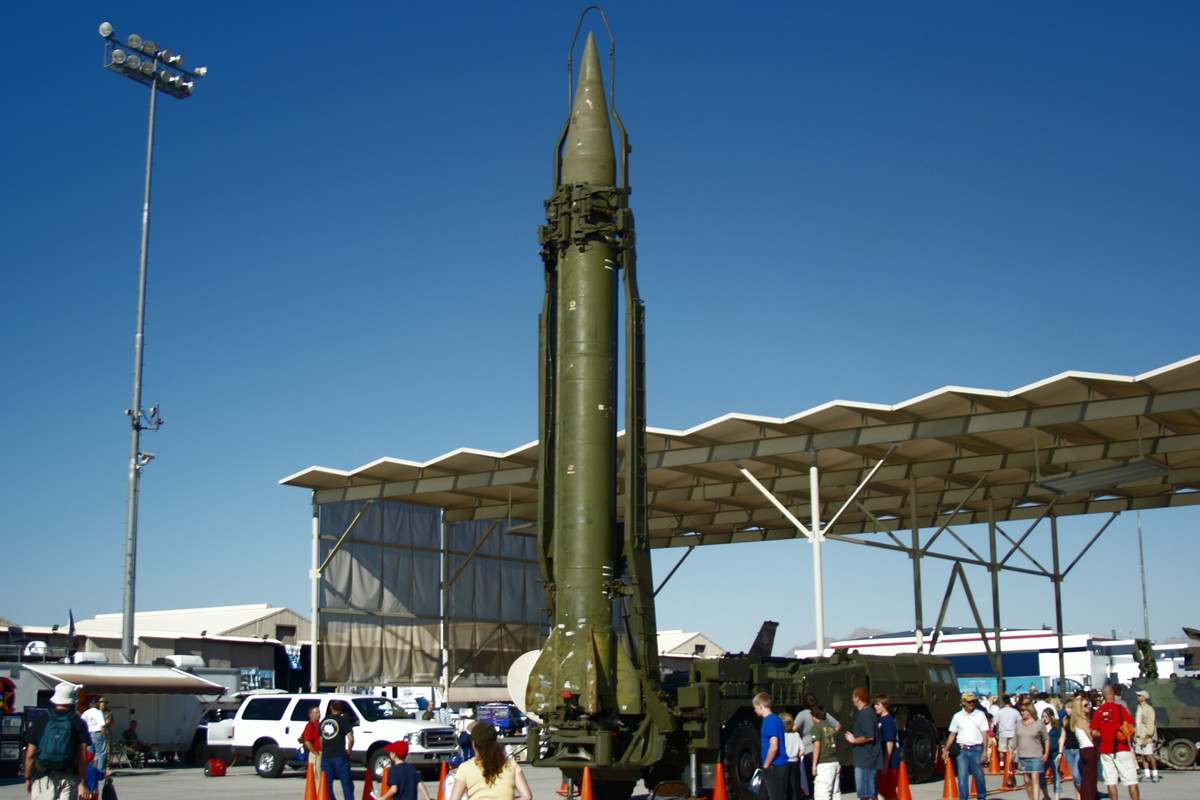 Iraq cũng đã trở thành một trong những quốc gia sử dụng tên lửa Scud nhiều nhất sau khi Chiến tranh Iran-Iraq kết thúc; đây là loại vũ khí chủ lực để Iraq tiến hành các cuộc tấn công chống lại Mỹ và đồng minh, trong cuộc Chiến tranh vùng Vịnh năm 1991.