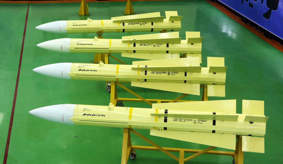 Iran cũng đã tích cực hiện đại hóa, bao gồm việc tích hợp các cảm biến và hệ thống tác chiến điện tử mới, cũng như tên lửa không đối không Fakour 90 do Iran tự sản xuất, sao chép từ tên lửa AIM-54 của Mỹ.