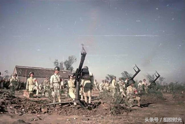 Các sĩ quan Quân đội Trung Quốc chưa bao giờ nghiên cứu sâu về những vấn đề chiến thuật liên quan đến tác chiến đổ bộ đường biển hiện đại – chẳng hạn, làm thế nào để chuyển quân từ các tàu vận tải lớn sang các xuồng hay tàu đổ bộ cỡ nhỏ hoặc làm thế nào để tiêu hao lực lượng phòng ngự trên bờ biển của đối phương bằng hỏa lực pháo hạm.