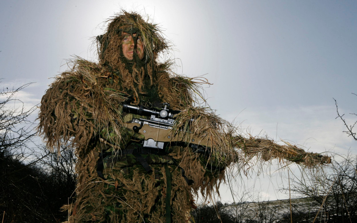 Bên cạnh đó các xạ thủ bắn tỉa của đặc nhiệm Anh cũng được đánh giá có trình độ bắn tỉa tốt nhất thế giới, rất nhiều phiến quân IS bị tiêu diệt dưới họng súng ngắm của lực lượng này.