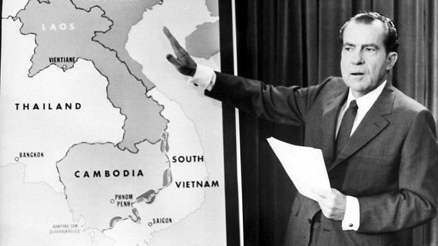 Điều thú vị nữa là cho đến tận bây giờ người Mỹ vẫn chưa có lời giải. Đầu năm 2008, dư luận Mỹ lại một lần nữa xôn xao về việc CIA cho công bố những tài liệu đã được "giải mật", cho biết rằng phía Việt Nam đã lọt được vào hệ thống thông tin của Bộ Chỉ huy quân đội Mỹ, để ra lệnh cho máy bay Mỹ ném bom vào các căn cứ của quân đội nước này.