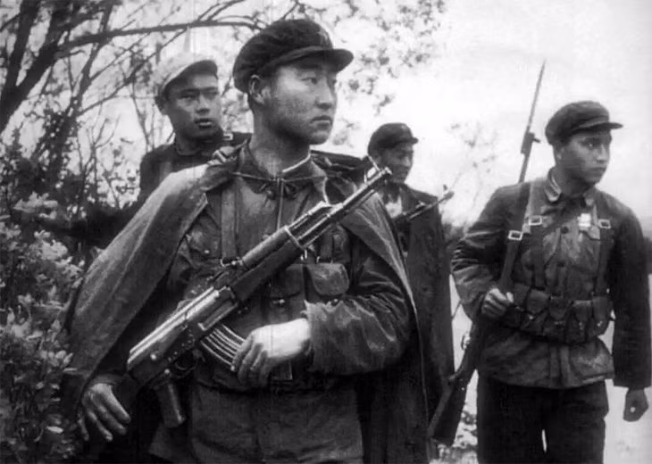 Liên Xô vẫn chưa từ bỏ chiếc xe này. Giữa tháng 5, một người Trung Quốc bị bắt gần nhà máy ở Lyshuen với chiếc túi chứa đầy thuốc nổ. Người này thừa nhận làm việc cho Liên Xô với ý định phá hủy nhà máy cùng chiếc xe tăng T-62.