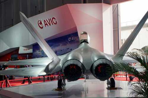 Tuy nhiên, dự kiến chi phí của máy bay chiến đấu mới được thử nghiệm này, sẽ thấp hơn nhiều so với tiêm kích J-20, điều đó có nghĩa là máy bay này có thể được sử dụng như một bổ sung rẻ hơn cho J-20 và cho phép PLA, chuyển sang máy bay chiến đấu thế hệ thứ 5 nhanh hơn.