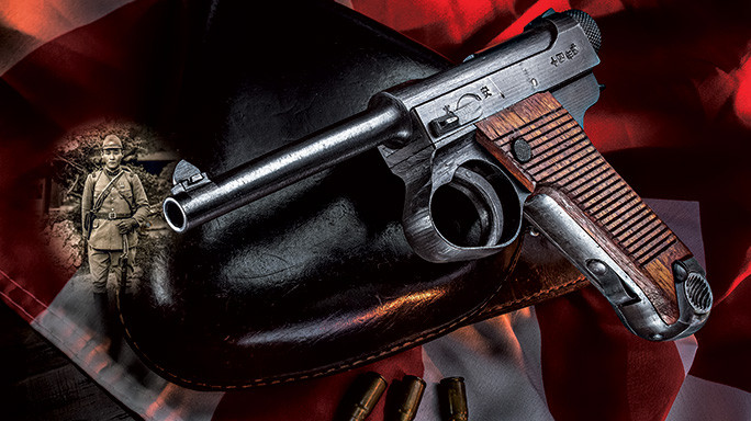 Điểm yếu lớn nhất là lò xo lá của cụm cò súng, thường bị yếu dần theo thời gian, dẫn đến không đủ lực để mổ cò phát hỏa, nên bao súng bao giờ cũng phải có một lò xo dự phòng; đạn 8x22 mm cũng nổi tiếng là có sức xuyên kém, và không dùng chung được với những loại súng khác.