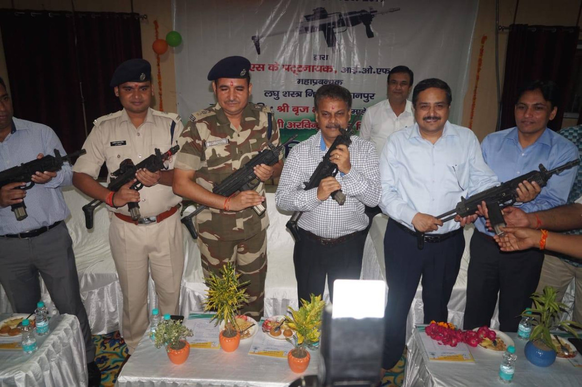 Carbine JVPC là mẫu súng sử dụng cỡ nòng đặc biệt, thích hợp cho các hoạt động chiến đấu tầm gần, tác chiến trong đô thị, môi trường có địa hình phức tạp. Độ giật thấp, giúp súng bắn ổn định trong cả điều kiện bắn nhanh và bắn bằng một tay. 