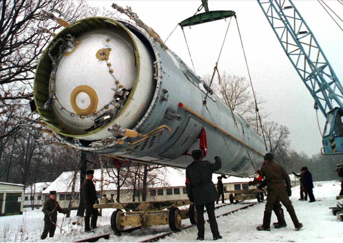 Bài học của Iran hay Triều Tiên hiện muốn sở hữu vũ khí hạt nhân, nhưng bị Mỹ và Israel ngăn cản quyết liệt, là bài học nhãn tiền với Ukraine; nên nhớ rằng, Nga chắc chắn sẽ không để một quốc gia có tư tưởng thù địch sát nách mình, có vũ khí hạt nhân. Điều này sẽ khiến Nga phải kiên quyết ngăn cản bằng mọi giá. Nguồn ảnh: Flickr.