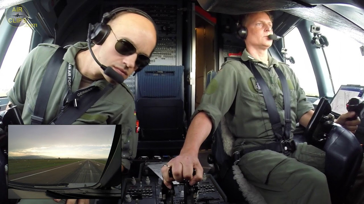 Sức mạnh quân sự của Đức đã suy giảm kể từ khi Chiến tranh Lạnh kết thúc và sự biến mất của "mối đe dọa" từ Liên Xô. Hiện nay, chi tiêu quốc phòng của Đức liên tục thiếu hụt, chỉ ở mức 1,3% GDP, thay vì mục tiêu của NATO là 2% (tuy nhiên không nhiều thành viên NATO châu Âu, đang đạt ngưỡng đó).