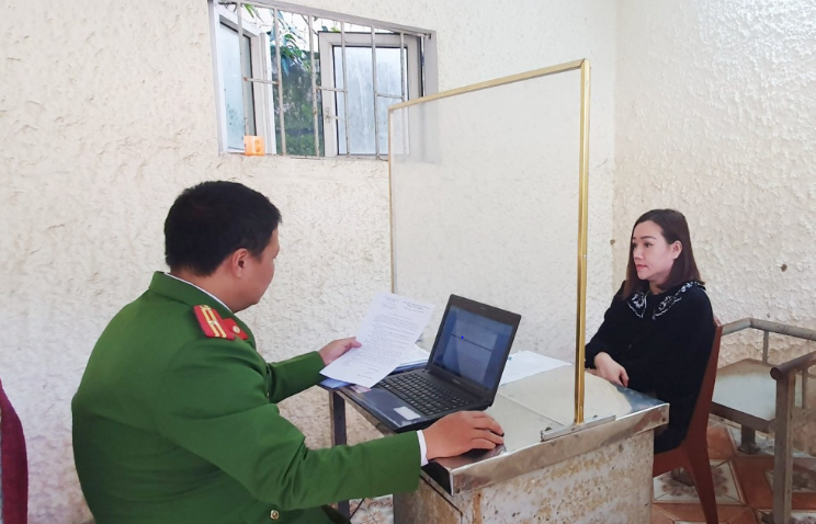 Ha Tinh: Bat giam nu quai lua dao chiem doat tren 7,4 ty