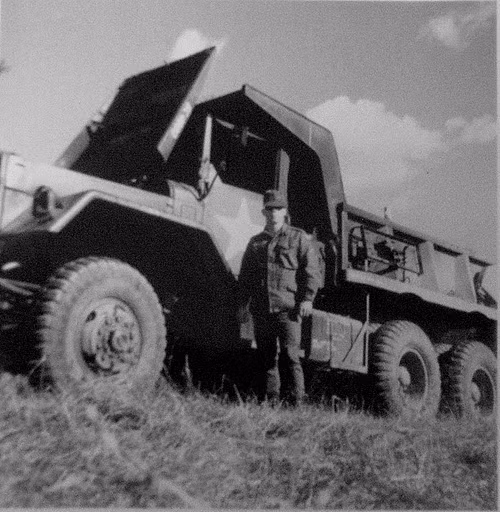 Phần lớn các loại xe tải cỡ lớn được quân đội Mỹ sử dụng ở Việt Nam đều là xe tải do hãng GMC sản xuất. Nguồn ảnh: Thearchive.