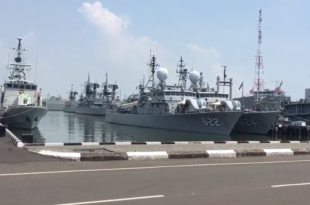 Theo dự kiến, tới khoảng năm 2024, Indonesia sẽ có thêm 8 tàu ngầm hiện đại khác bổ sung vào biên chế của mình. Chiếc đầu tiên trong tổng số 8 chiếc này đã được nhập biên vào lực lượng Hải quân Indonesia từ tháng 8/2017 vừa rồi. Nguồn ảnh: Defenceforums.