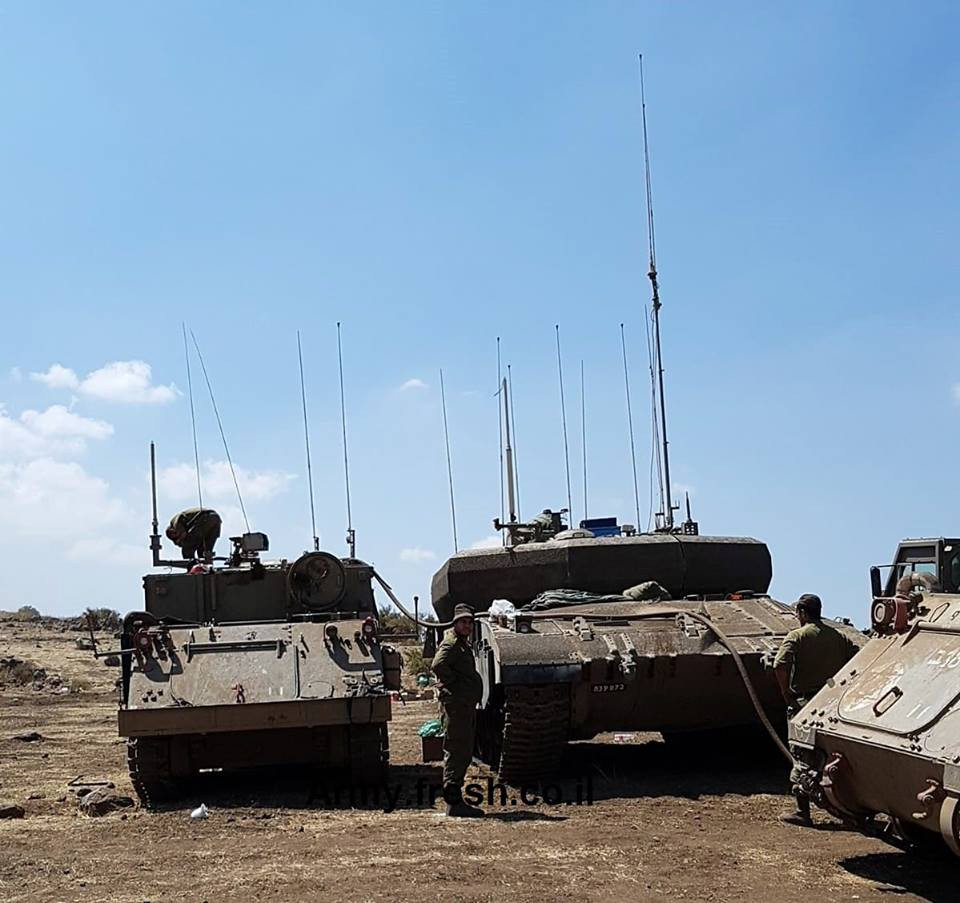 Được xây dựng dựa trên khung gầm của xe tăng Merkava Mk.2, loại phương tiện chỉ huy chiến tường này được coi là một phần của việc nâng cấp lực lượng tác chiến xe tăng của Israel. Nguồn ảnh: Defenceblog.