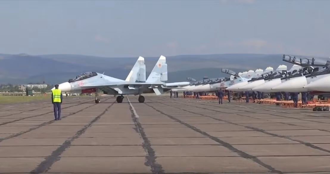 Chiến đấu cơ đa năng Sukhoi Su-30SM của Không quân Nga tham gia cuộc tập trận Vostok 2018. Hiện tại trong biên chế Không quân Nga đang có khoảng 110 chiếc chiến đấu cơ loại này. Nguồn ảnh: Bộ Quốc phòng Nga.