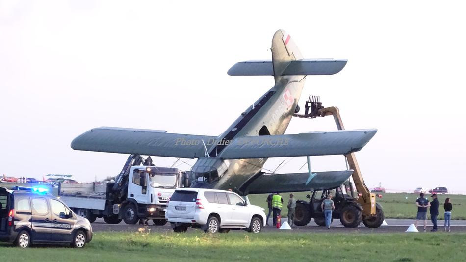 An-2 là loại máy bay vận tải được Liên Xô thiết kế, đây là loại máy bay hai tầng cánh, có khả năng bay cực kỳ tốt và ổn định với tốc độ bay cực thấp. Đây cũng được ghi nhận là một trong những loại máy bay duy nhất trên thế giới có khả năng bay lùi. Nguồn ảnh: Deforche.