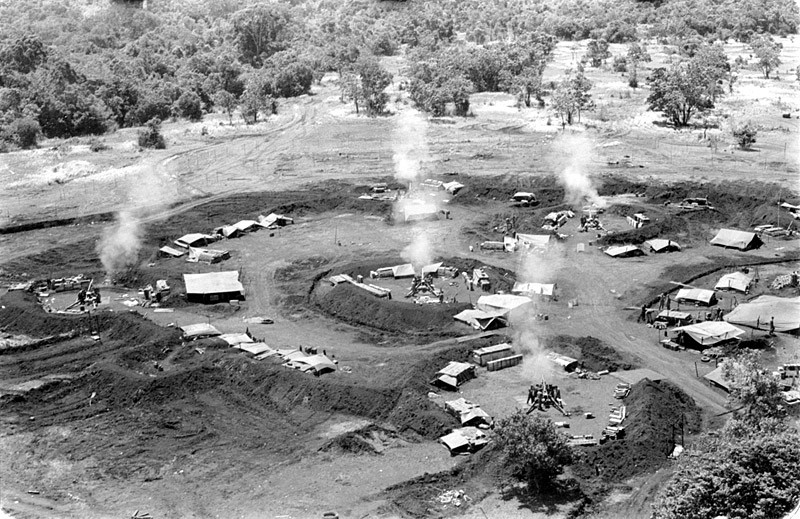 Các trận địa pháo của Mỹ ở Việt Nam với những loại pháo hiện đại có thể cung cấp hoả lực hỗ trợ cho các lực lượng mặt đất trong bán kính nhiều chục km xung quanh trận địa. Nguồn ảnh: Vietnamwarmil.