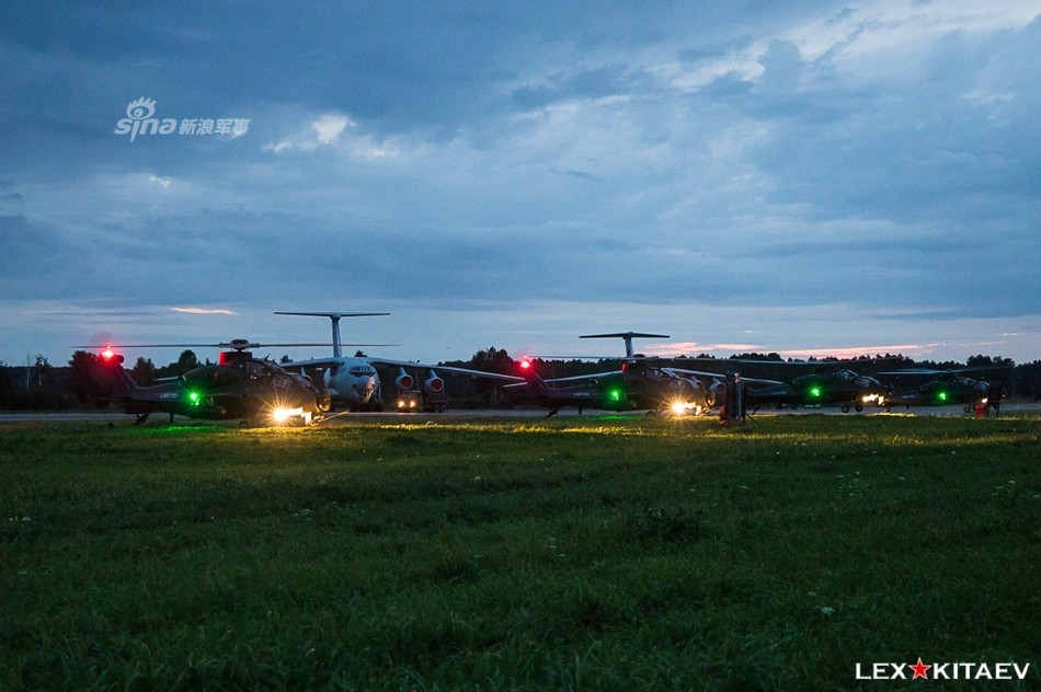 Các máy bay vận tải Il-76 của Không quân Trung Quốc có mặt ở Nga trong cuộc tập trận chung "Sứ mệnh Hoà bình". Nguồn ảnh: Lexkitaev.