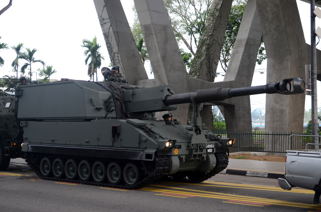 Là quốc gia đầu tiên ở khu vực Đông Nam Á có khả năng tự thiết kế và sản xuất pháo lựu tự hành, Singapore thậm chí còn đặt biệt danh cho khẩu pháo này là "Đầu tiên ở phương Đông". Nguồn ảnh: Militarylife.