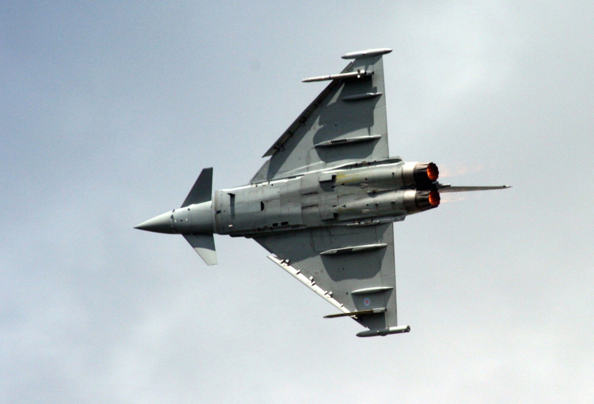 Không quân Đức - lực lượng Không quân hiện đại bậc nhất Liên minh quân sự NATO hiện nay đang có trong tay tổng cộng khoảng 70 chiếc chiến đấu cơ Eurofighter Typhoon. Nguồn ảnh: Migflug.