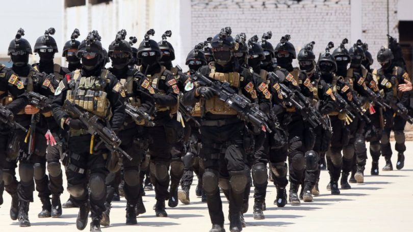 Những trang bị của lực lượng đặc nhiệm Iraq đều được đặt mua từ nước ngoài, kể cả quân phục hay các trang bị phụ trợ khác như găng tay, giày, áo vest chiến thuật,... phía Iraq đều không tự chủ động sản xuất được. Nguồn ảnh: Aalzhi.