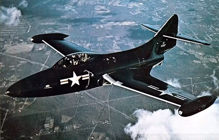 Grumman F9F Panther là tiêm kích được hải quân Mỹ sử dụng nhiều nhất trong Chiến tranh Triều Tiên.