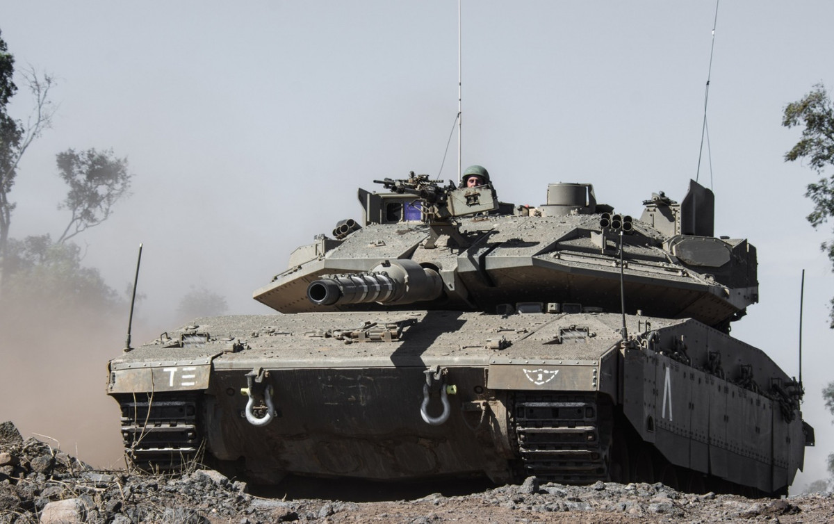 Trong quá khứ, các xe tăng Merkava đã tham chiến trên nhiều chiến trường và chứng tỏ được sức chiến đấu của mình vượt trội hơn nhiều so với các loại xe tăng ra đời cùng thời. Đặc biệt ở khả năng bảo vệ kíp lái, xe tăng Merkava xứng đáng đứng đầu thế giới. Nguồn ảnh: Defenceblog.