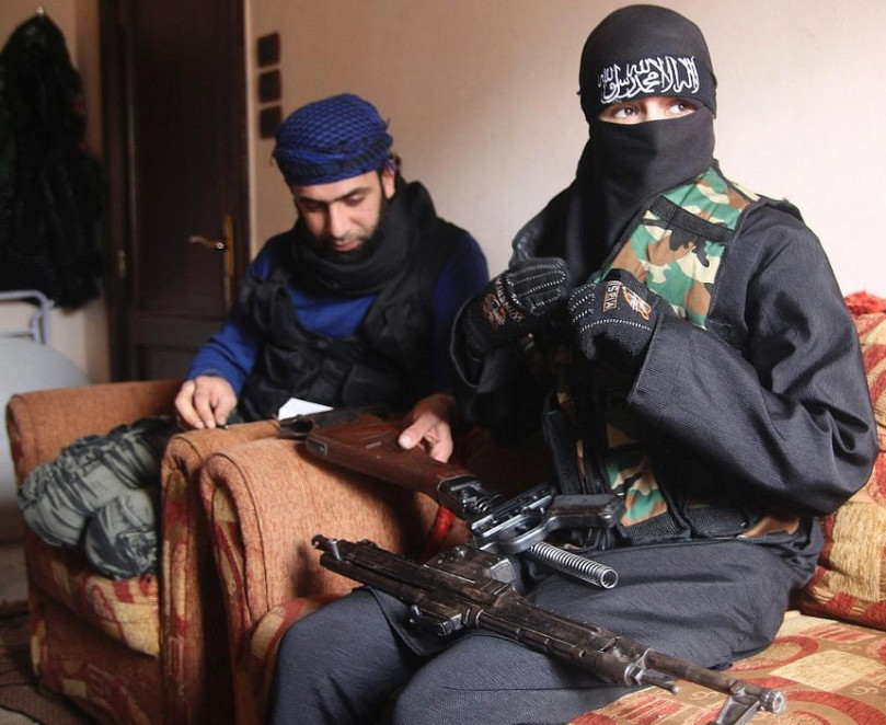 Lại là súng trường tấn công STG-44. Nguồn ảnh: Wwiiafter.