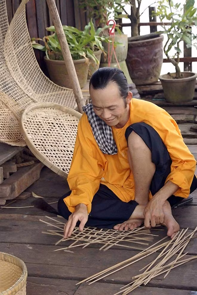 Nét mộc mạc giản dị của nam danh hài khiến người hâm mộ càng thêm quý mến.