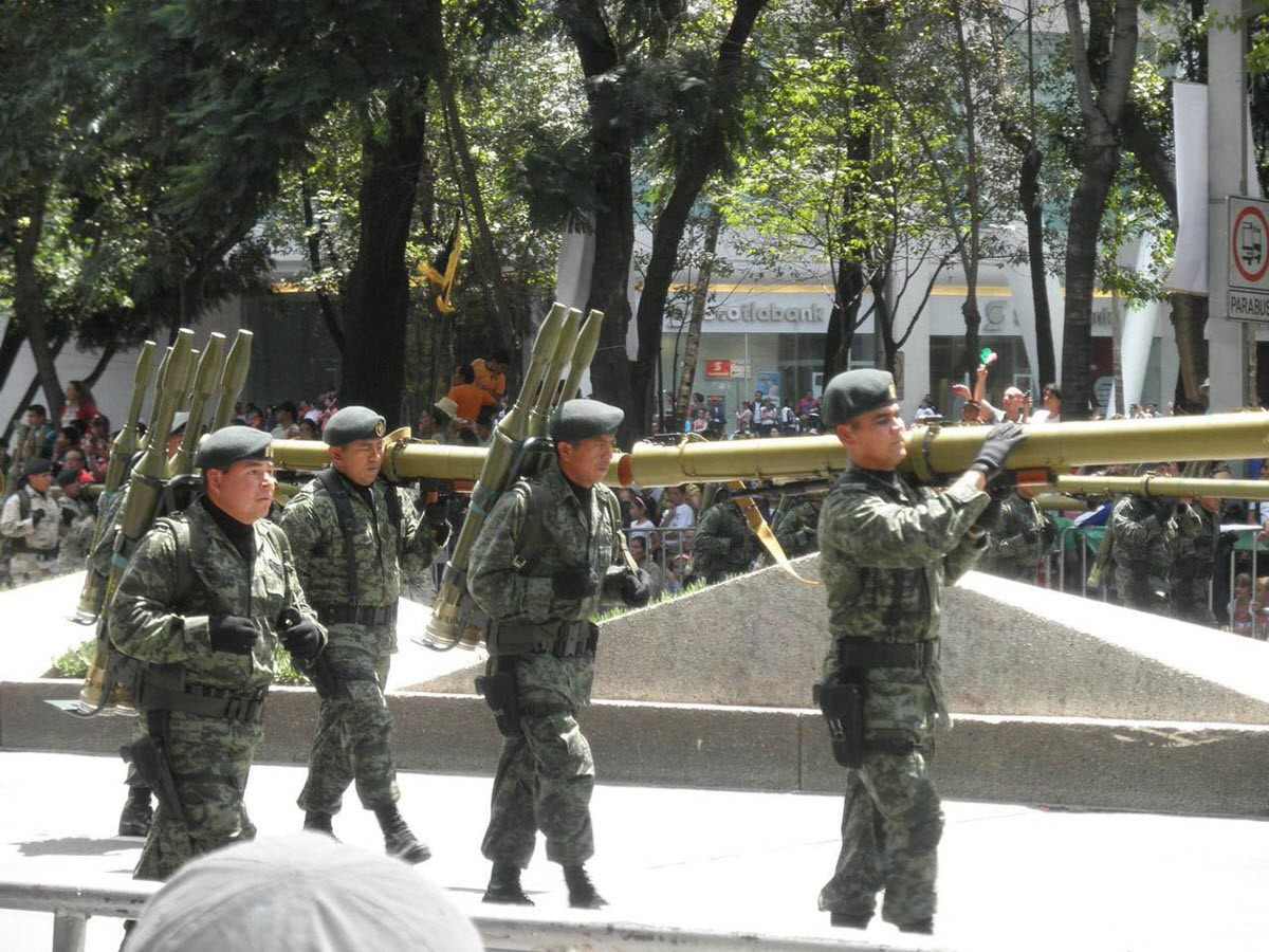Trong Chiến tranh Iraq (2003), quân đội Iraq được cho là đã sử dụng RPG-29 để đánh vỗ mặt với các xe tăng của liên quân do Mỹ dẫn đầu, trong đó có các loại xe tăng M1 Abrams của Mỹ và Challenger 2 của Anh. Nguồn ảnh: Pinterest.