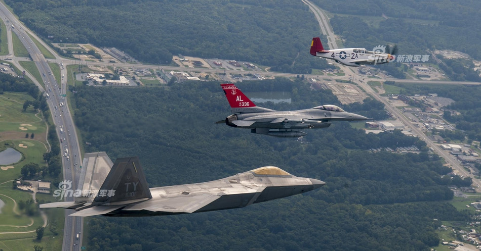 Có giá vào khoảng 150 triệu USD tuỳ từng phiên bản, F-22 là loại chiến đấu cơ tàng hình thế hệ năm đầu tiên của Không quân Mỹ và chỉ được sử dụng duy nhất tại quốc gia này. Nguồn ảnh: Sina.