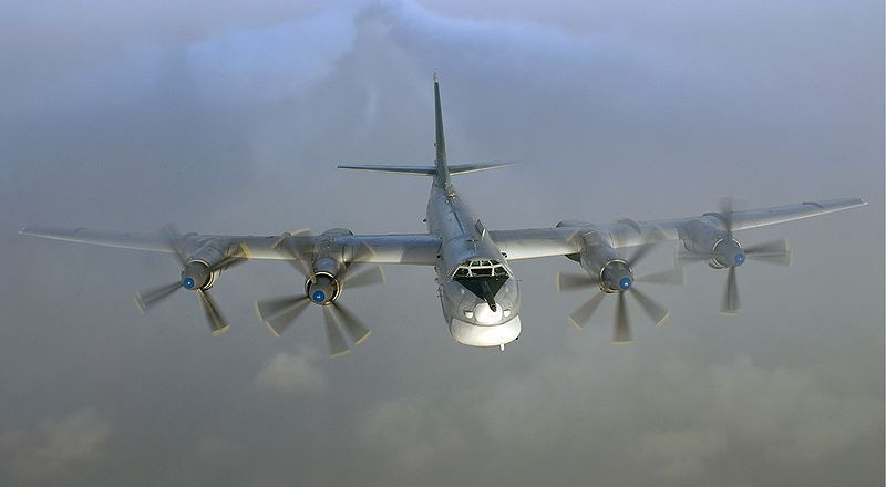 Tu-95MS có khả năng mang tối đa 15.000 kg vũ khí các loại, trong đó có các loại tên lửa hành trình, tên lửa chống hạm,... Điểm đặc biệt của Tu-95MS đó là nó vẫn được trang bị pháo đuôi có cỡ nòng 23mm để tự vệ. Nguồn ảnh: Tube.